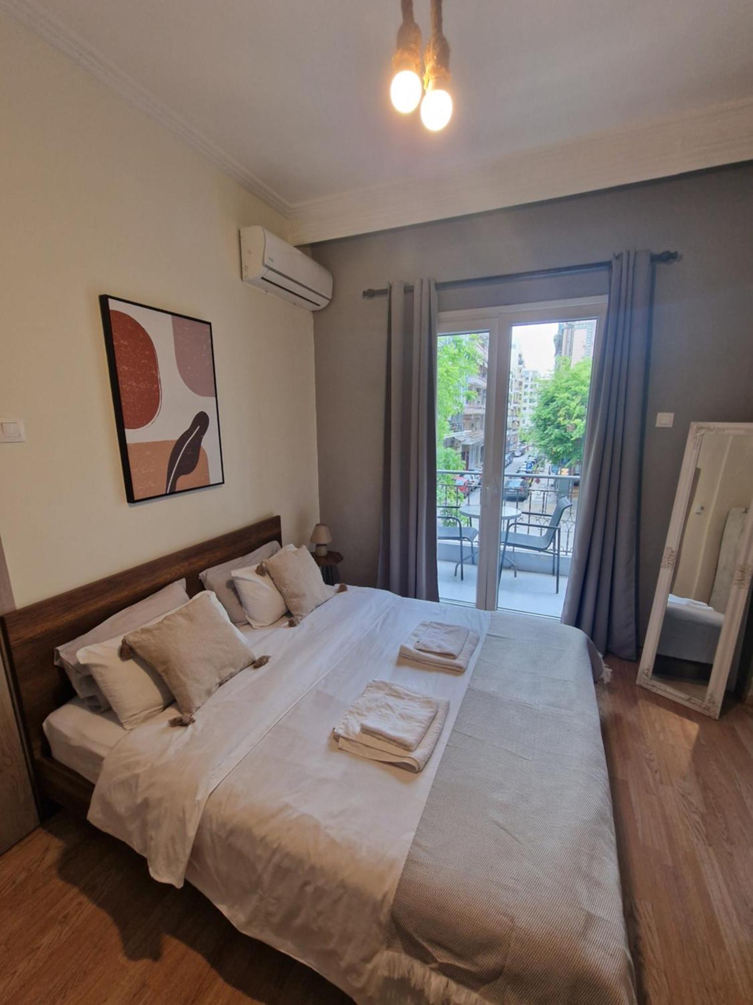 Closer "Egnatia Apartment 2" Thessaloniki Exterior foto